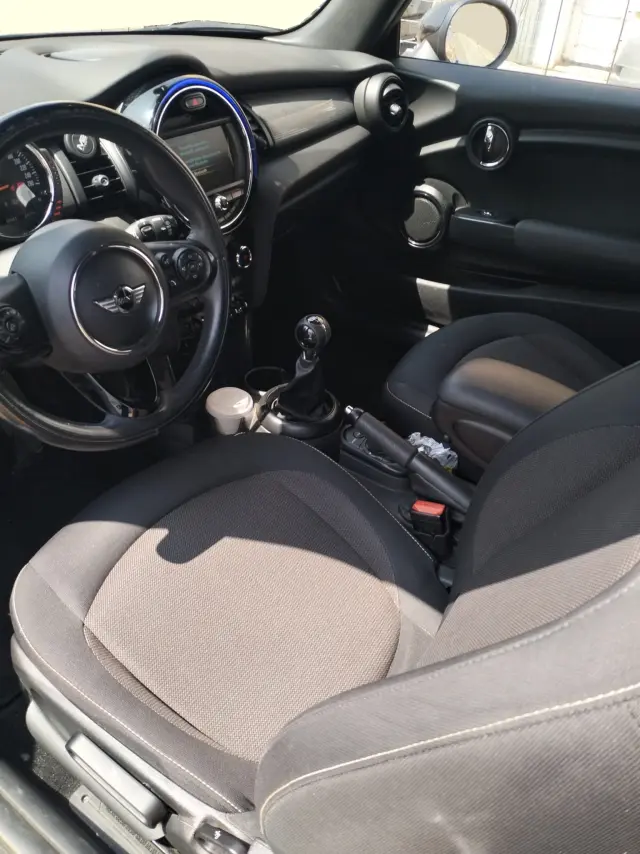 Subasta de turismos Mini Cooper D el 13 de abril de 2026