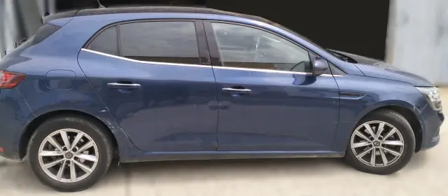 Subasta de turismos Renault Megane el 13 de abril de 2026