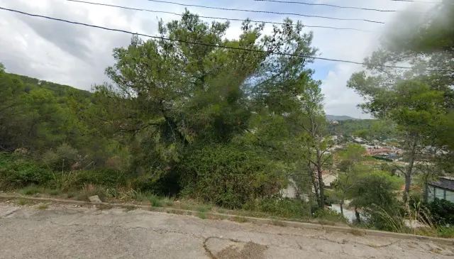 Subasta de solar en Olivella el 13 de abril de 2026