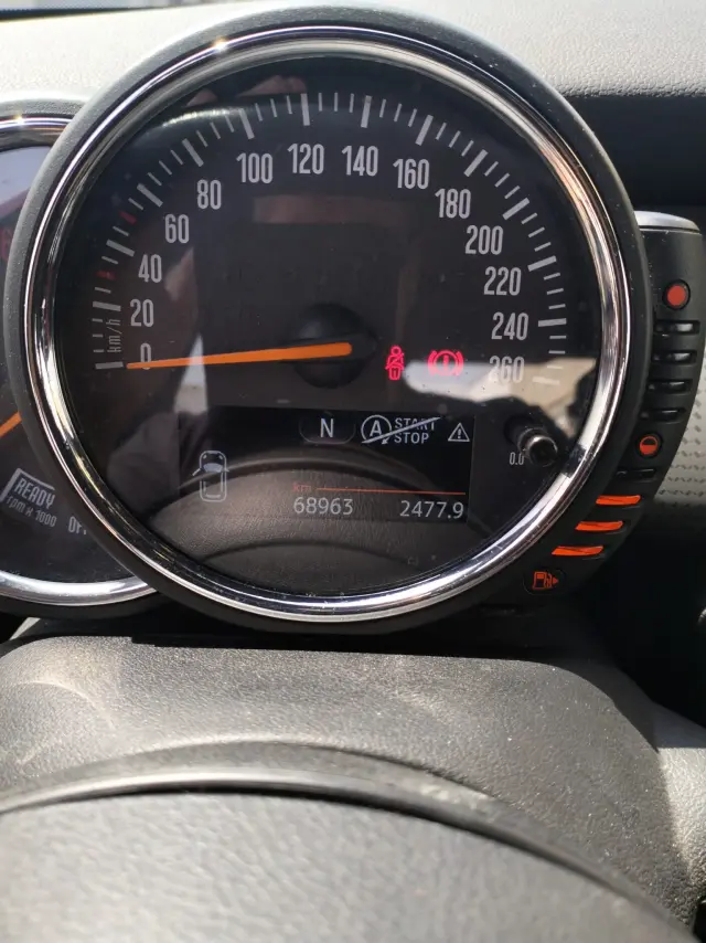 Subasta de turismos Mini Cooper D el 13 de abril de 2026