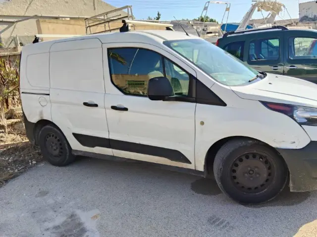 Subasta de turismos Ford Transit Connect el 6 de abril de 2026