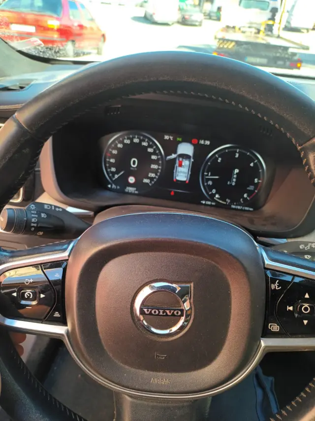 Subasta de turismos Volvo Xc60 el 30 de marzo de 2026