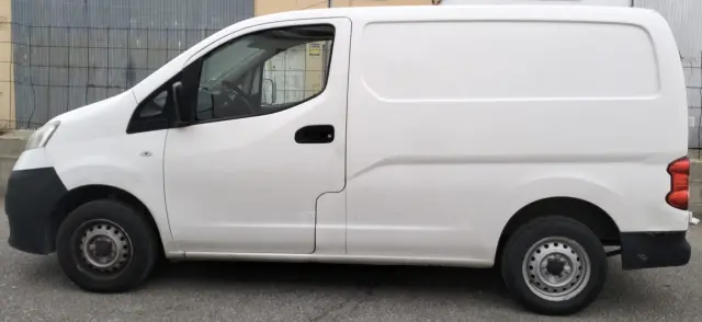 Subasta de turismos Nissan Nv200 el 13 de abril de 2026