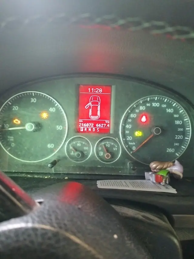 Subasta de turismos Volkswagen Touran el 13 de abril de 2026