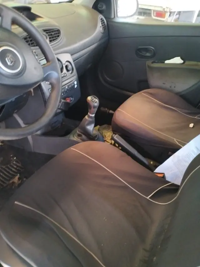 Subasta de turismos Renault Clio el 13 de abril de 2026