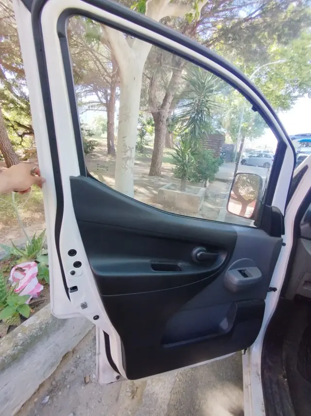 Subasta de turismos Nissan Nv200 el 13 de abril de 2026