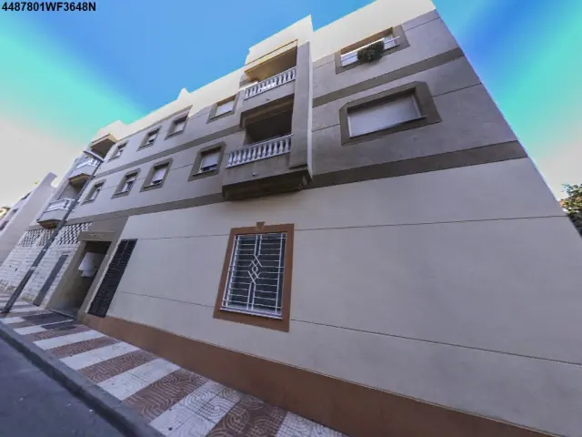 Subasta de vivienda en Roquetas De Mar el 27 de abril de 2026