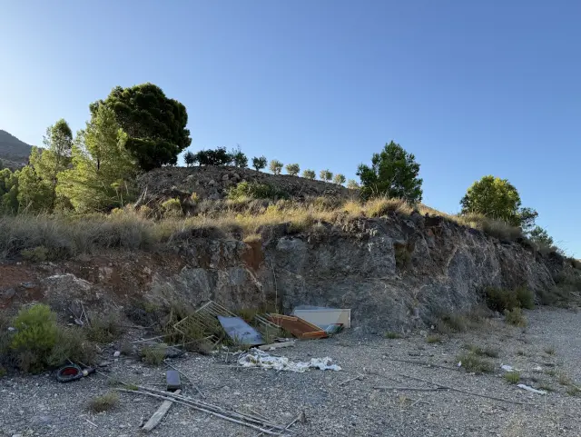 Subasta de solar en Velez De Benaudalla el 30 de marzo de 2026