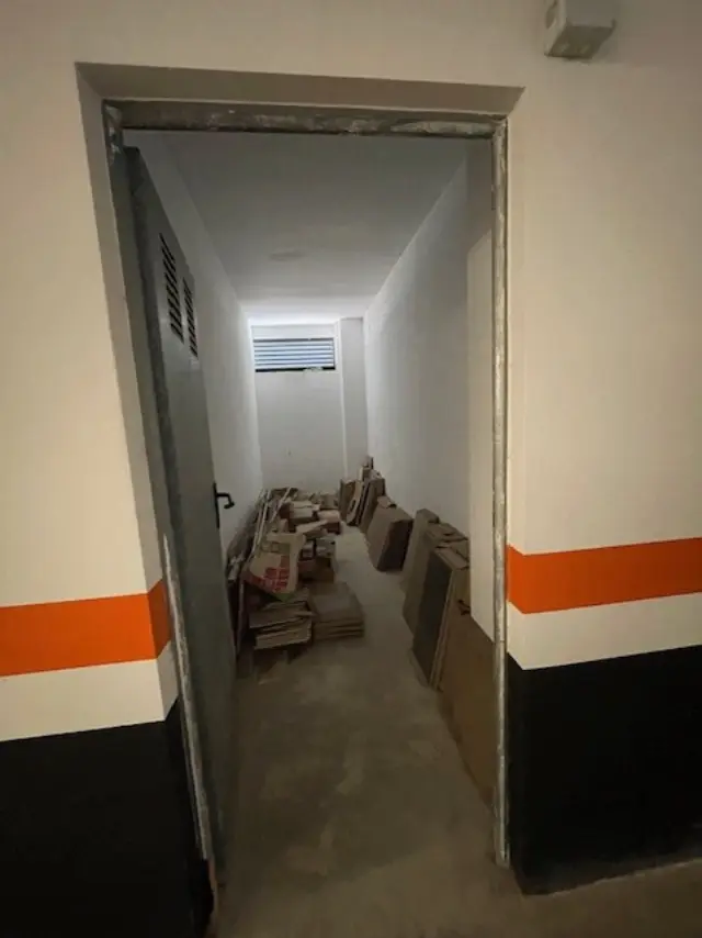 Subasta de garaje en Montroi-montroy el 30 de marzo de 2026