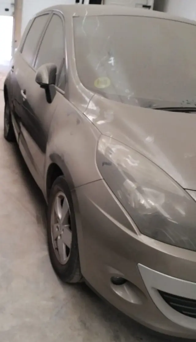 Subasta de turismos Renault Megane Scenic el 13 de abril de 2026