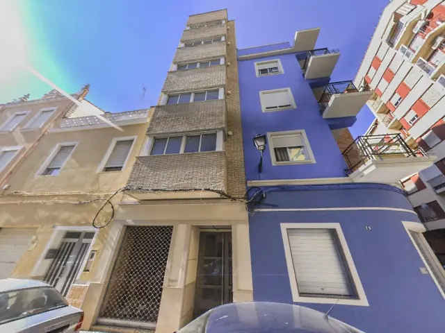 Subasta de local comercial en Alzira el 13 de abril de 2026