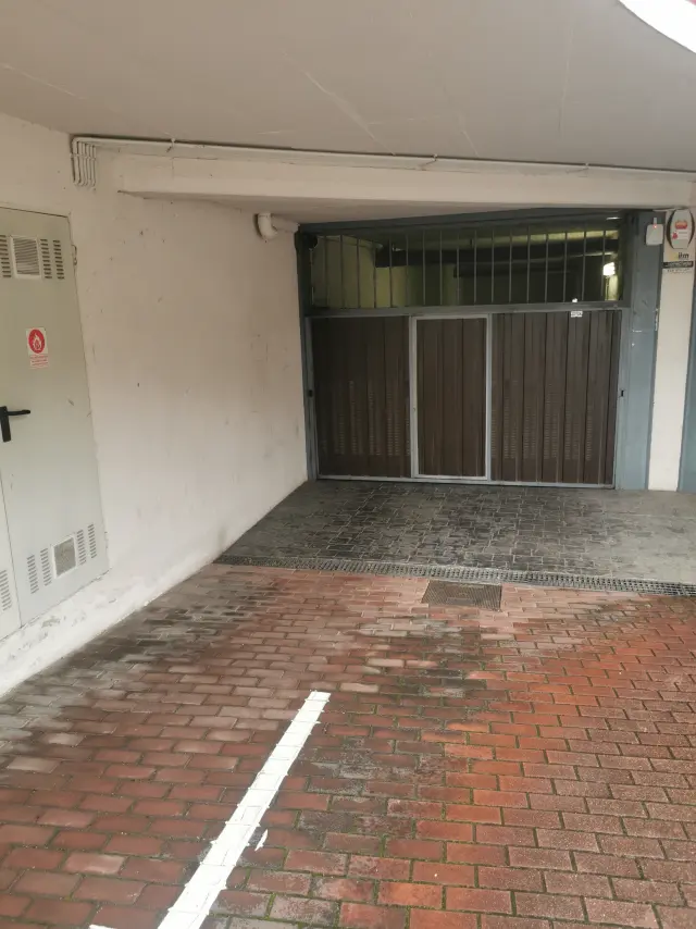 Subasta de garaje en Torrelavega el 30 de marzo de 2026