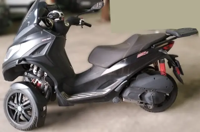 Subasta de industriales Piaggio Mp3 300 Hpe el 13 de abril de 2026