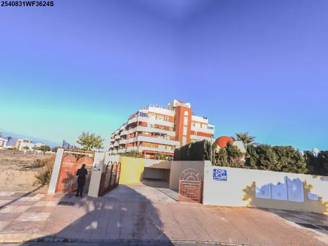 Subasta de vivienda en Roquetas De Mar el 13 de abril de 2026