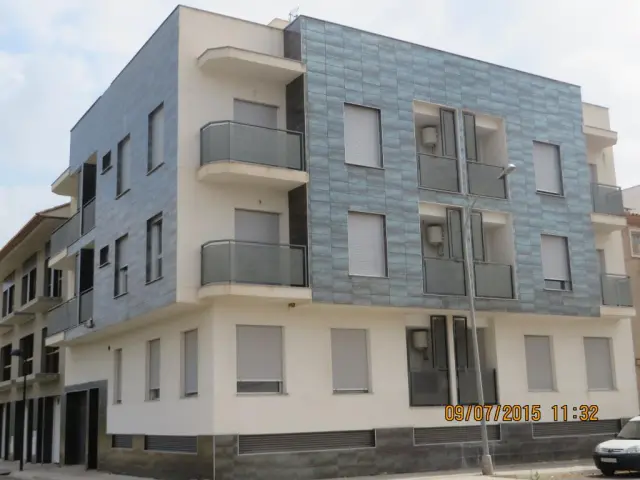 Subasta de garaje en Montroi-montroy el 30 de marzo de 2026