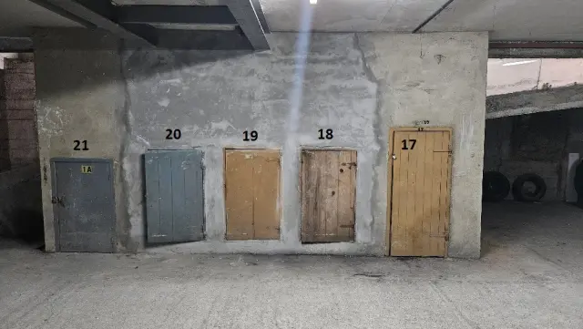 Subasta de garaje en Oviedo el 30 de marzo de 2026