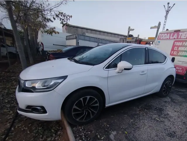 Subasta de turismos Nuevo Ds 4 Bluehdi 120 el 13 de abril de 2026