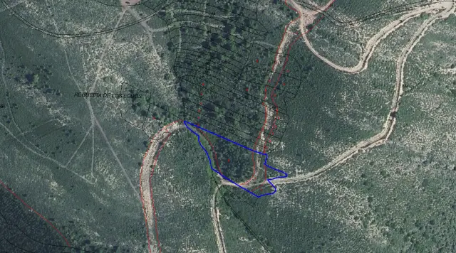 Subasta de finca rústica en Vega De Espinareda el 30 de marzo de 2026