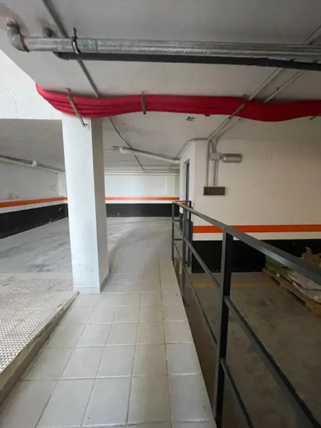 Subasta de garaje en Montroi-montroy el 30 de marzo de 2026