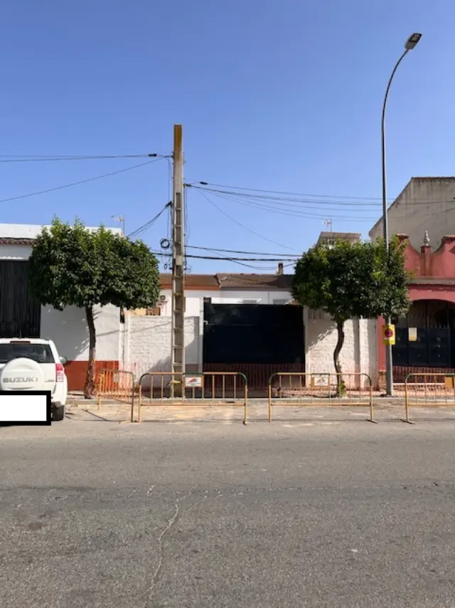 Subasta de solar en Aznalcazar el 20 de abril de 2026