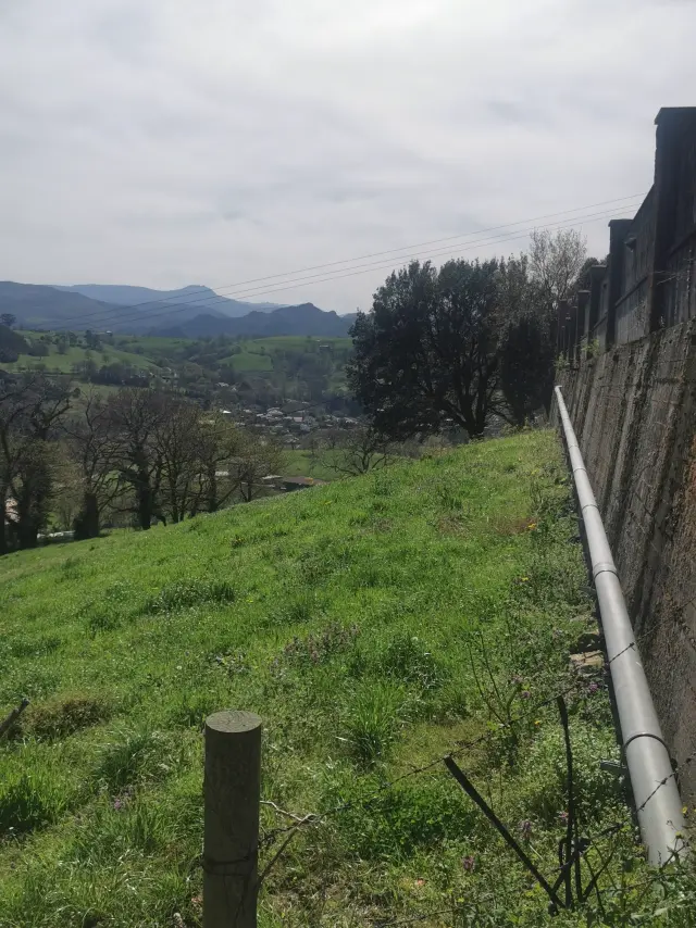 Subasta de finca rústica en Medio Cudeyo el 20 de abril de 2026