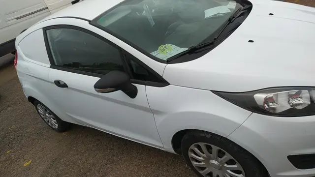 Subasta de turismos Ford Fiesta el 6 de abril de 2026