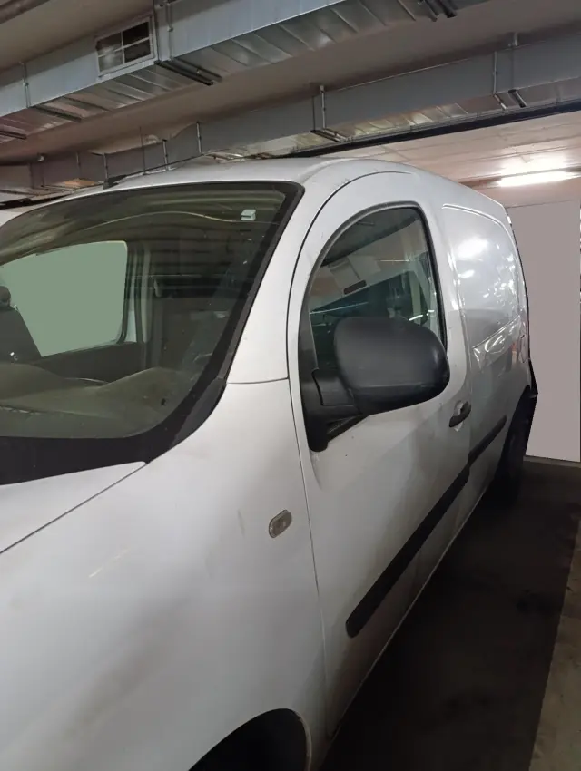 Subasta de turismos Renault Kangoo el 13 de abril de 2026