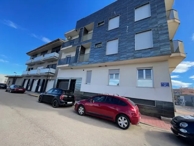 Subasta de garaje en Montroi-montroy el 30 de marzo de 2026