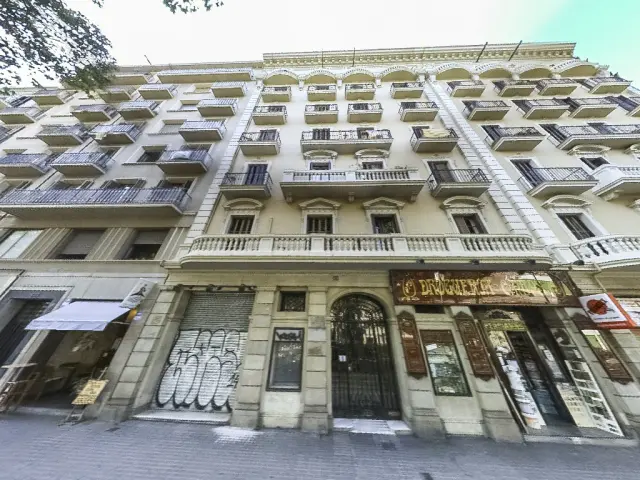 Subasta de vivienda en Barcelona el 13 de abril de 2026