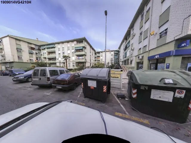 Subasta de local comercial en Albolote el 15 de abril de 2026