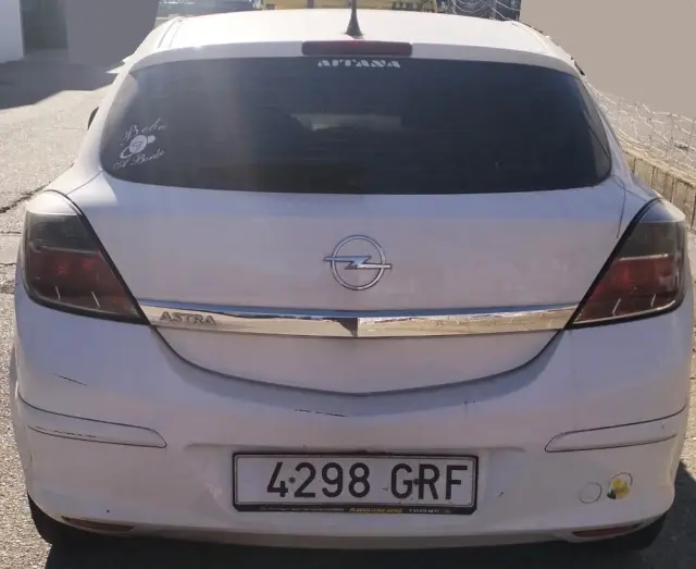 Subasta de turismos Opel Astra el 13 de abril de 2026