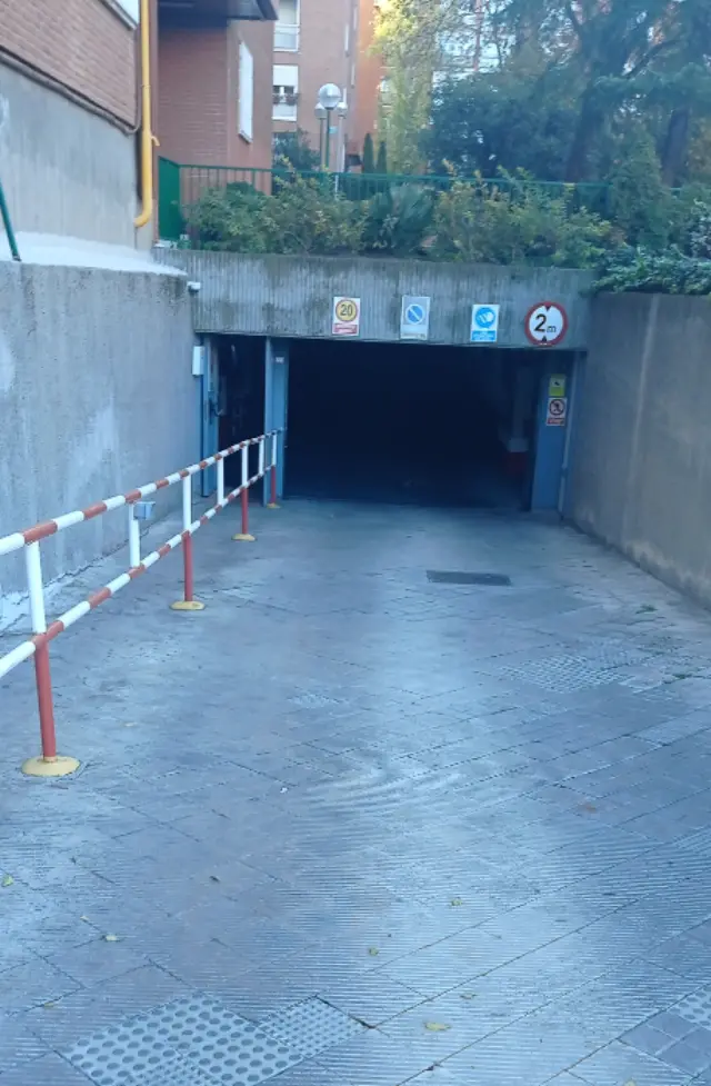 Subasta de garaje en Madrid el 13 de abril de 2026