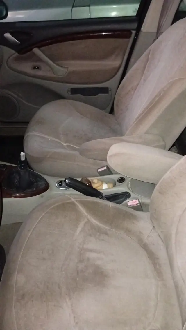 Subasta de turismos Citroen C5 2.0 el 20 de abril de 2026