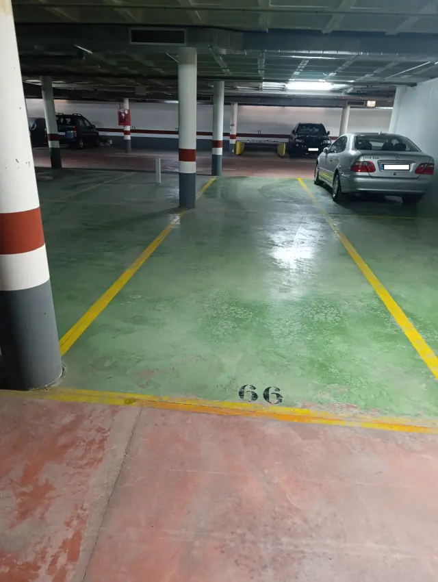 Subasta de garaje en El Campello el 6 de abril de 2026