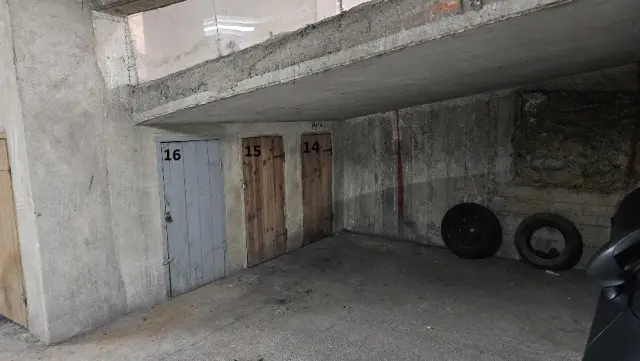 Subasta de garaje en Oviedo el 30 de marzo de 2026