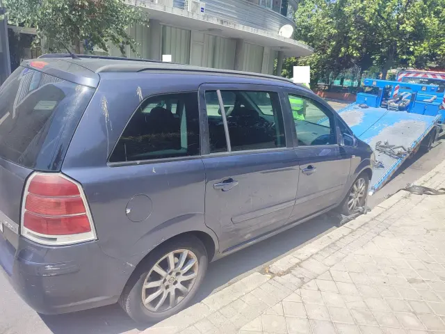 Subasta de turismos Opel Zafira el 20 de abril de 2026