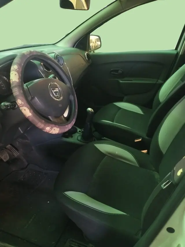 Subasta de turismos Dacia Sandero el 13 de abril de 2026