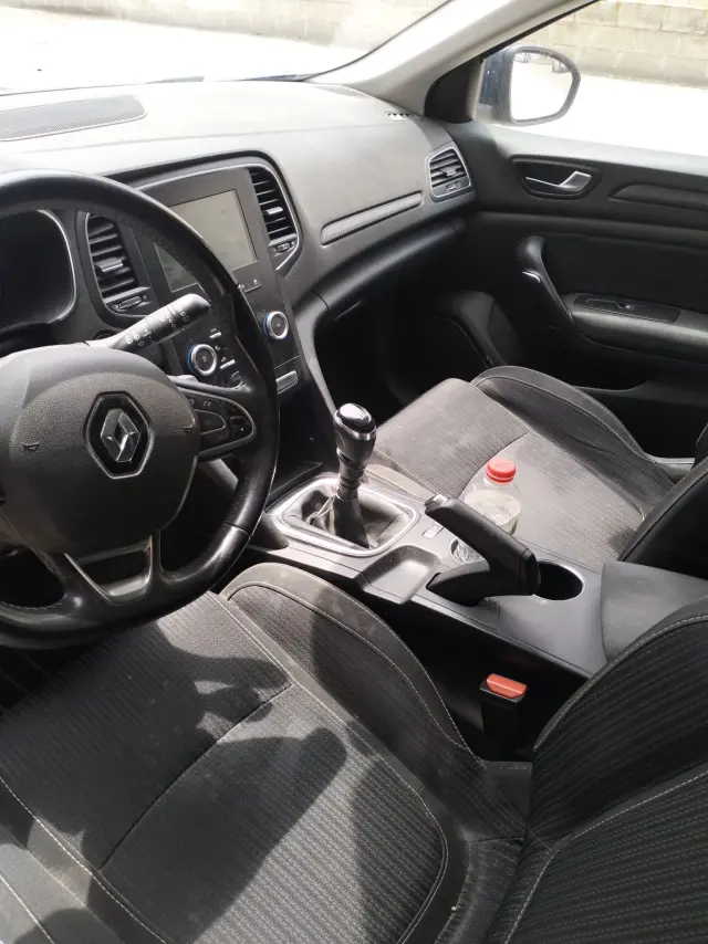 Subasta de turismos Renault Megane el 13 de abril de 2026