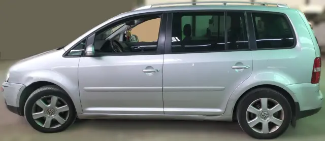 Subasta de turismos Volkswagen Touran el 13 de abril de 2026