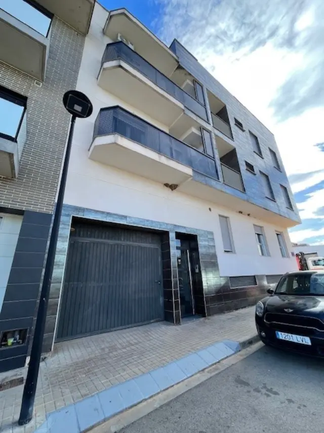 Subasta de garaje en Montroi-montroy el 30 de marzo de 2026