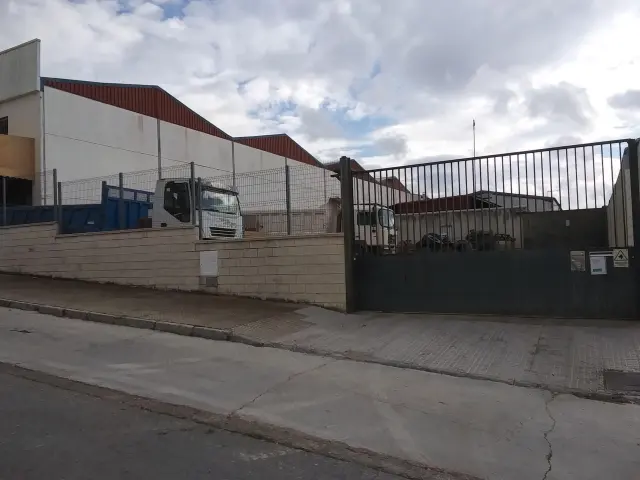 Subasta de solar en Baena el 9 de abril de 2026