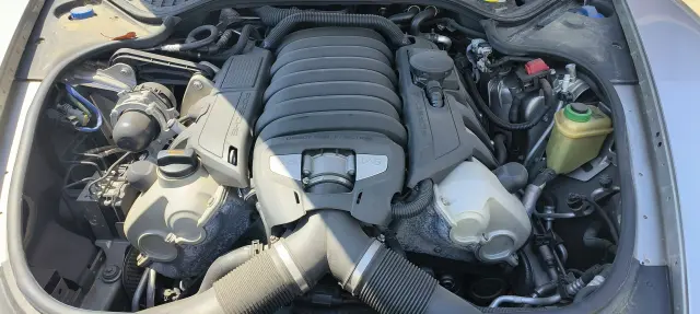 Subasta de turismos Porsche Panamera 4s el 6 de abril de 2026