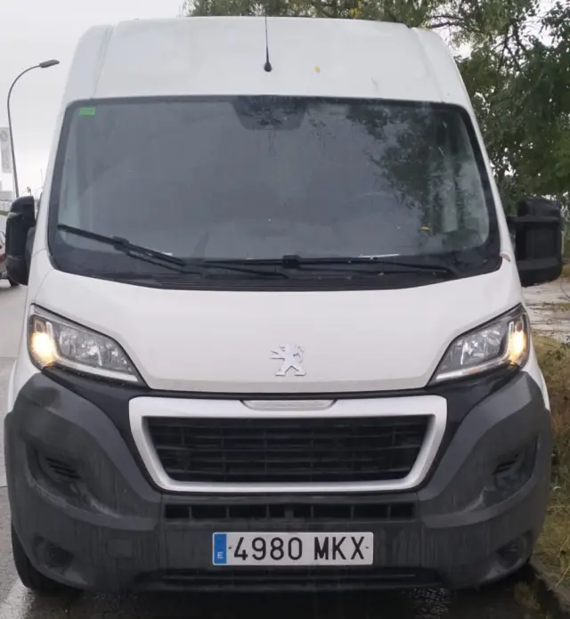 Subasta de turismos Peugeot Boxer el 13 de abril de 2026