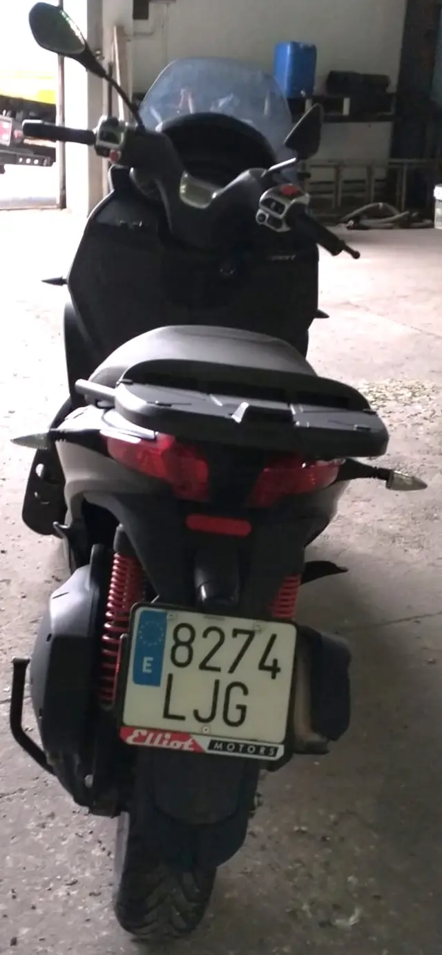 Subasta de industriales Piaggio Mp3 300 Hpe el 13 de abril de 2026