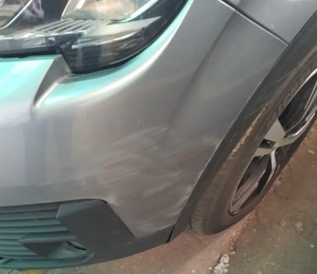 Subasta de turismos Peugeot N5008 Allure 1.5l Blue el 13 de abril de 2026