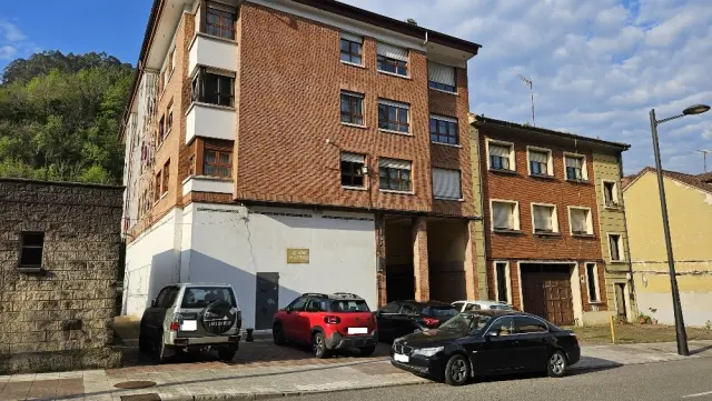 Subasta de garaje en Oviedo el 30 de marzo de 2026