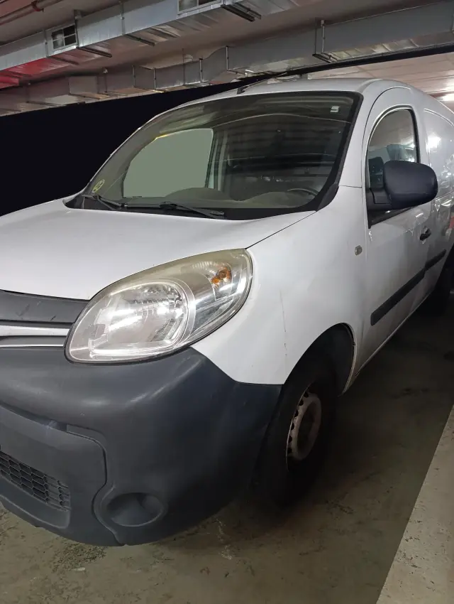 Subasta de turismos Renault Kangoo el 13 de abril de 2026