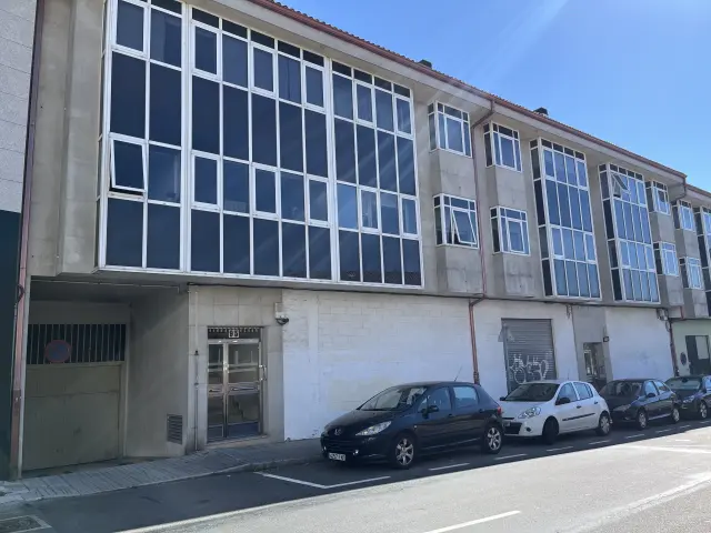 Subasta de garaje en Santiago De Compostela el 6 de abril de 2026