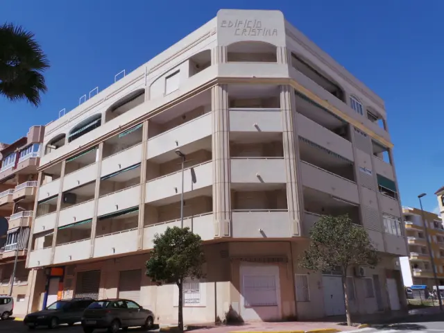 Subasta de local comercial en Guardamar Del Segura el 6 de abril de 2026