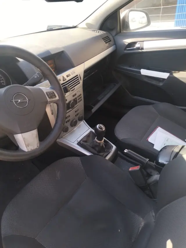 Subasta de turismos Opel Astra el 13 de abril de 2026
